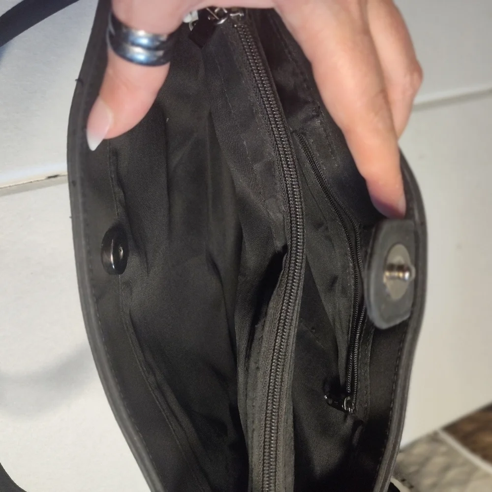 Source Unknown Black Shoulder Bag